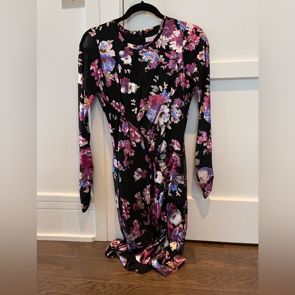 Dress - Picture 1 of 1